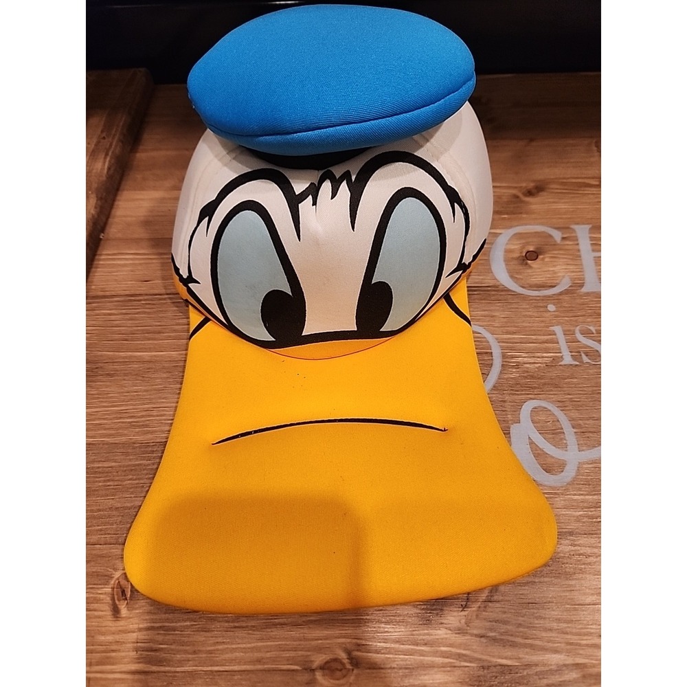 Vintage Disney Parks Donald Duck 3D Foam Puff Adult Hat RARE EUC A+ DS Pre-Owned